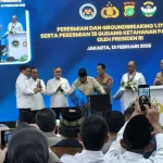 Presiden RI Prabowo Subianto melakukan Groundbreaking pembangunan 1.179 Satuan Pelayanan Pemenuhan Gizi (SPPG) di Palmerah, Jakarta Barat, Jumat (13/2/2026). (Foto: ANTARA/Andi Firdaus)