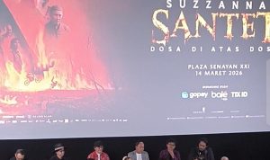 Deretan pemain film “Suzanna, Santet Dosa di Atas Dosa”. Pada Sabtu (14/03/2026), di XXI Plaza Senayan, Jakarta Pusat. (Foto: Jurnalis TV)