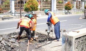 Ilustrasi pekerja. (Foto: Unplash.com/Nanang Adi.)