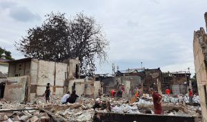 Pasca kebakaran di Kelurahan Kebon Kosong, Kemayoran, pada Selasa (10/12/2024) (Foto: Jurnalis TV/Viel Hensinta Djohar)