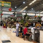 Suasana di Pasar Modern Bintaro