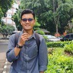 Mahasiswa UIN Jakarta diwawancara oleh Tim Jurnalis TV terkait perkuliahan online selama Ramadhan (Foto: Jurnalis TV/Annisa Rahma Lila)