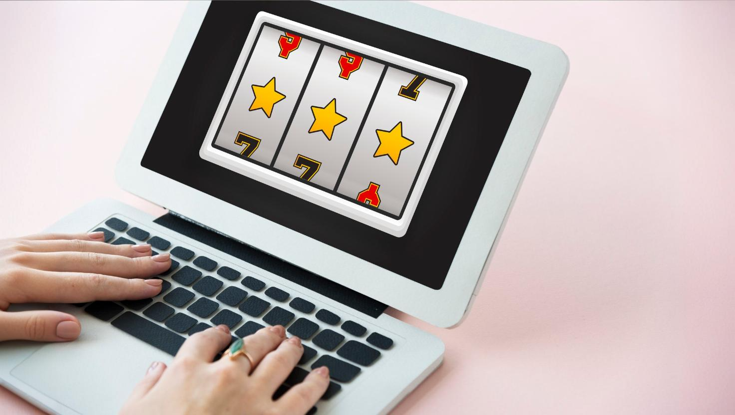Ilustrasi pemain judi online (Foto: Freepik)