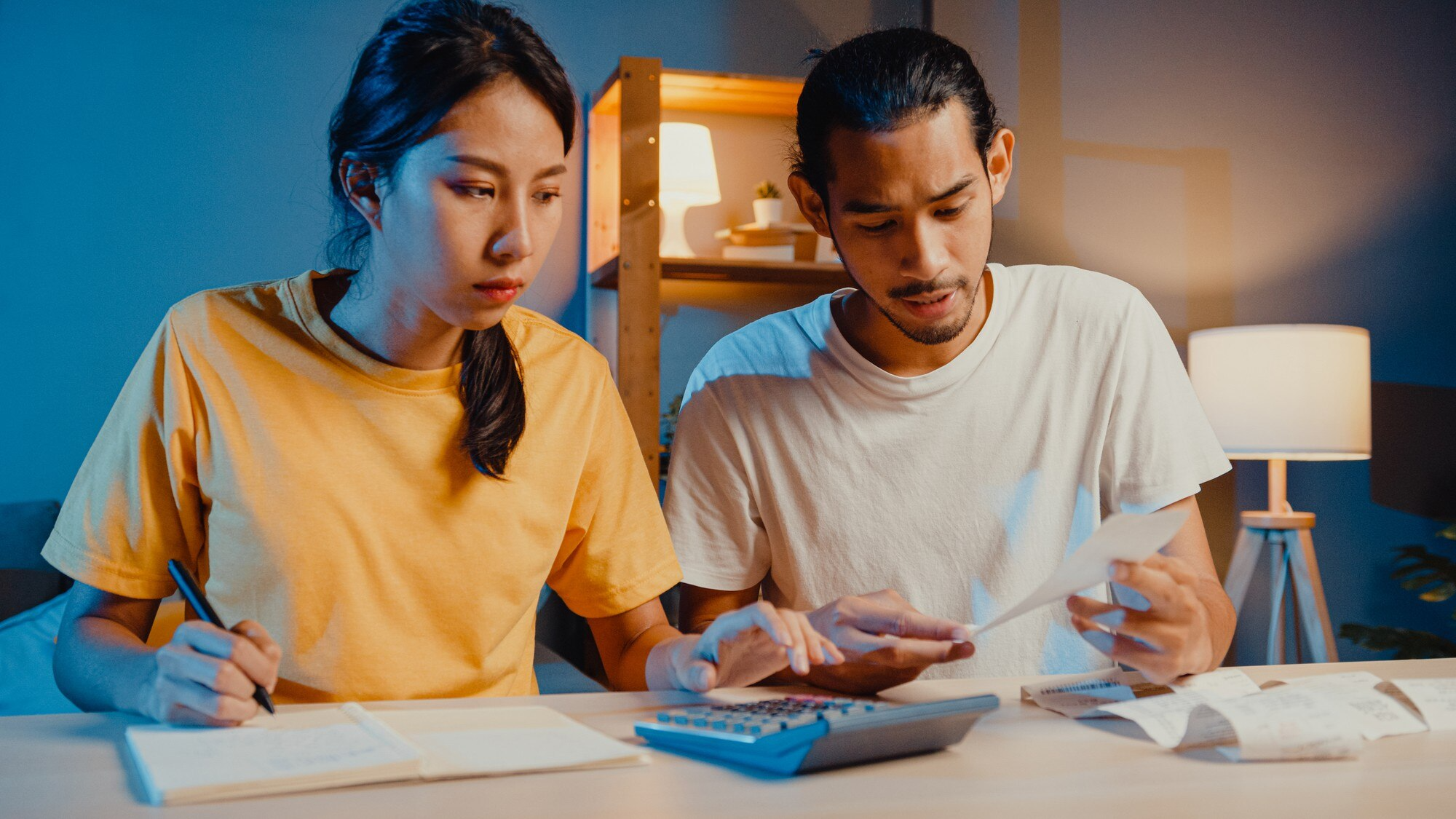 Ilustrasi foto gen z dan literasi finansial (Foto: Freepik)