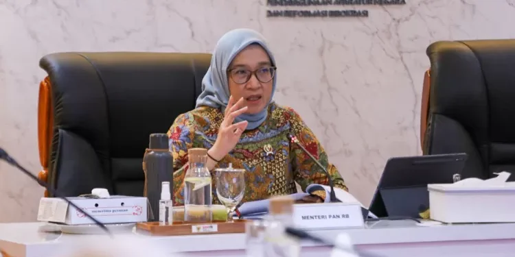 Menteri PAN-RB, Rini Widyantini tegaskan CPNS 2025 ditiadakan.