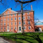 Pemerintahan Trump cabut izin Harvard terima mahasiswa asing. (Dok. Freepik)