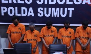 Lima Penganiaya Mahasiswa di Masjid Agung Sibolga (Foto: Reza Effendi/Liputan6.com)