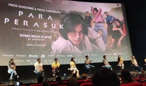 Jajaran pemain film Para Perasuk saat Press Screening dan Press Conference pada tanggal 14 April 2026 di XXI Epicentrum, Jakarta Selatan. (Foto: Jurnalis TV/Dhiya Aulia Hanifah)